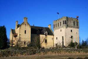 Self catering breaks at Castle with Great Hall in Airth, Stirlingshire