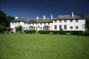 Self catering breaks at Beautiful Historic Mansion in Meigle, Perthshire