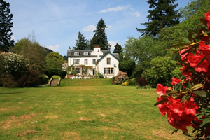 Self catering breaks at Large Country House in Ormidale, Argyll