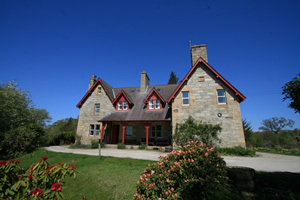 Self catering breaks at Traditional Highland Lodge in Lairg, Sutherland