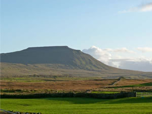 Self catering breaks at Three Peaks Barn in Chapel-Le-Dale, North Yorkshire