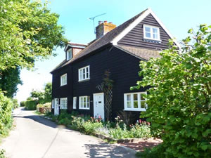 Self catering breaks at 5 Forge Cottages in Marshside, Kent