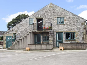 Self catering breaks at The Loft in Buxton, Derbyshire