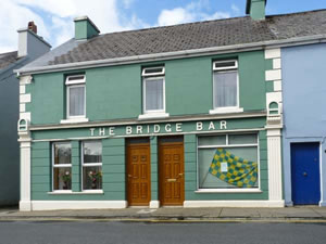 Self catering breaks at The Bridge Bar in Ardara, County Donegal