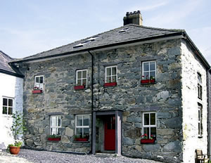 Self catering breaks at Ty Capel in Llanberis, Gwynedd