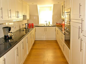 Self catering breaks at Ash Cottage in Llanishen, Monmouthshire