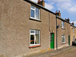 Self catering breaks at Pine Cottage in Belford, Northumberland