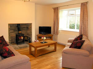 Self catering breaks at Houghton North Farm Cottage in Heddon-On-The-Wall, Northumberland