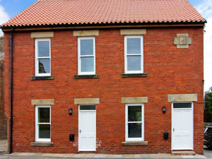 Self catering breaks at Mullein Lodge in Castleton, North Yorkshire