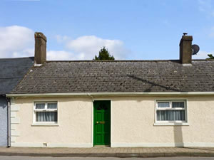 Self catering breaks at Burke Cottage in Lismore, County Waterford