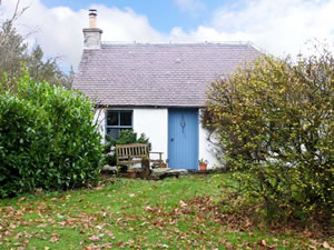 Self catering breaks at Gateside Farm Cottage in Fossoway, Perthshire