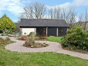 Self catering breaks at Lynher Cottage in Hatt, Cornwall