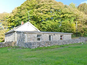 Self catering breaks at Walshs Cottage in Oughterard, County Galway