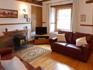 Self catering breaks at Lonnin Cottage in Glassonby, Cumbria