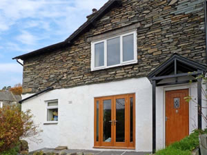 Self catering breaks at Woodbine Cottage in Ambleside, Cumbria