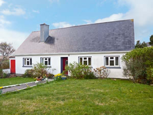 Self catering breaks at Gorse View Cottage in Tully, County Galway
