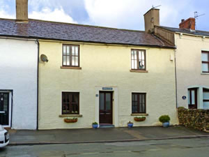 Self catering breaks at Saffron Cottage in Flookburgh, Cumbria