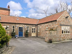 Self catering breaks at Beech Cottage in Easingwold, North Yorkshire