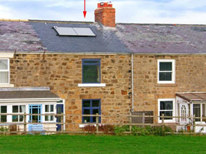 Self catering breaks at Cowbar Cottage in Staithes, North Yorkshire