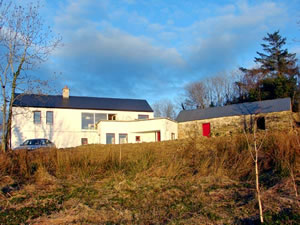 Self catering breaks at Derrynahona Cottage in Ballinaglera, County Leitrim