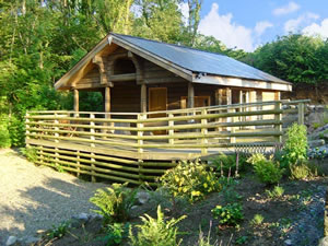 Self catering breaks at Little Tree in Amroth, Pembrokeshire