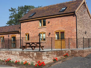 Self catering breaks at The Stables in Little Cowarne, Herefordshire