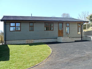 Self catering breaks at Poppy Lodge in Charlton Horethorne, Somerset