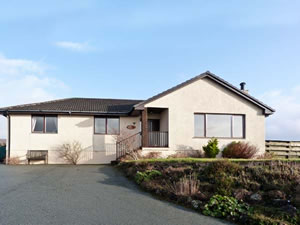 Self catering breaks at Dun Eighre in Portree, Isle of Skye