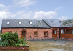 Self catering breaks at Badger Cottage in Much Wenlock, Shropshire