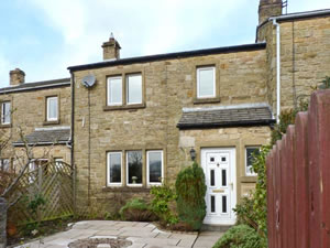 Self catering breaks at Knights Cottage in Stainforth, North Yorkshire
