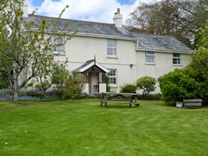 Self catering breaks at Grimstone Cottage in Horrabridge, Devon