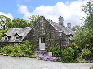 Self catering breaks at The Old Mill in Talybont, Gwynedd