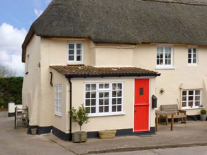 Self catering breaks at Coxes Cottage in Clyst St Mary, Devon