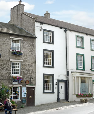 Self catering breaks at Foxtor in Middleham, North Yorkshire