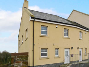 Self catering breaks at South Crescent Cottage in Wigtown, Dumfries and Galloway
