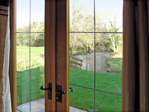 Self catering breaks at Ty Nant in Aberhafesp, Powys