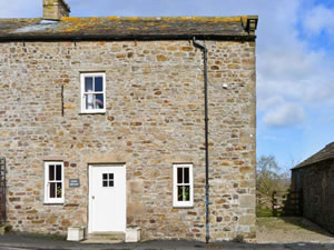 Self catering breaks at Stable Cottage in Boldron , County Durham