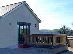 Self catering breaks at Cwm Derw in Aberystwyth, Ceredigion