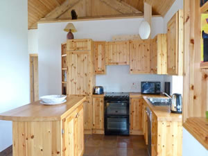 Self catering breaks at Glory Cottage in Kells, County Meath