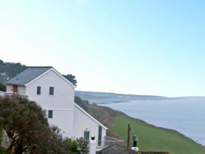 Self catering breaks at Pen-y-Bryn in Llwyngwril, Gwynedd