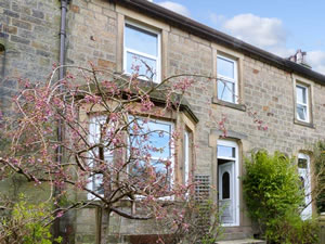Self catering breaks at 5 Ribble Terrace in Settle, North Yorkshire