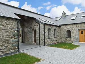 Self catering breaks at 3 Bythynnod yr Aran in Bala, Gwynedd