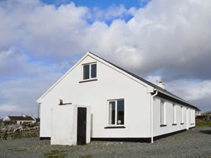 Self catering breaks at Dolan Cottage in Roundstone, County Galway