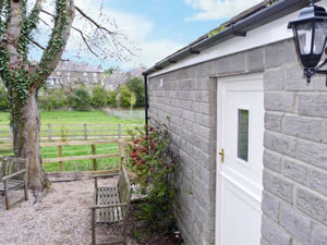 Self catering breaks at Lair Close Cottage in Shaw Mills, North Yorkshire