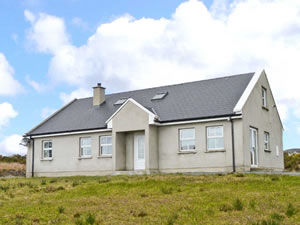 Self catering breaks at Carrick Cottage in Moville, County Donegal