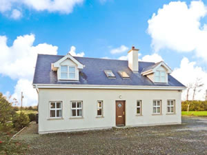 Self catering breaks at Belgrove Cross Cottage in Duncormick, County Wexford