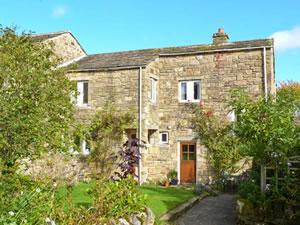 Self catering breaks at Bramble Cottage in Hetton, North Yorkshire