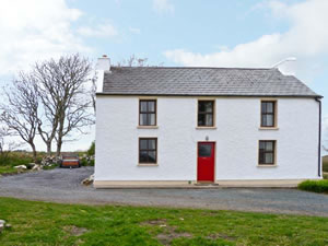 Self catering breaks at Mary Kates Cottage in Narin, County Donegal