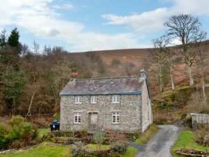 Self catering breaks at Fforest Fields Cottage in Builth Wells, Powys