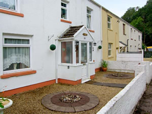 Self catering breaks at Can-yr-Afon in Cwmtwrch, West Glamorgan